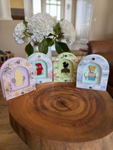 Load image into Gallery viewer, Princess Tabletop Arch
