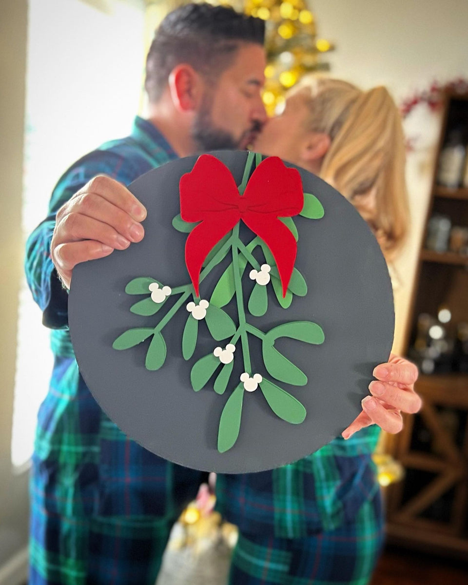 Mistletoe Mini Round – 27willowlane